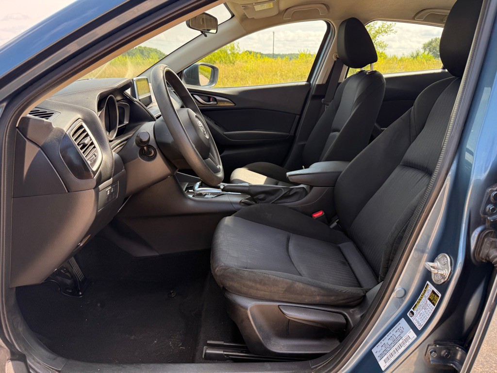 2016 Mazda Mazda3 Image 10