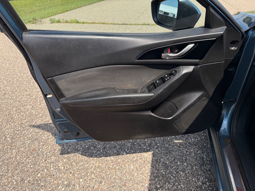 2016 Mazda Mazda3 Image 11