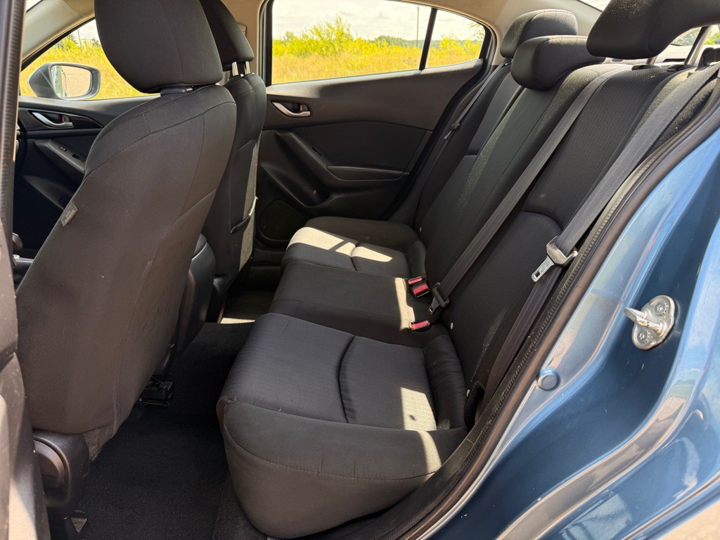 2016 Mazda Mazda3 Image 12
