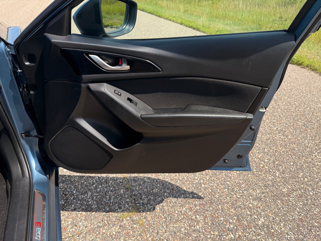 2016 Mazda Mazda3 Image 17
