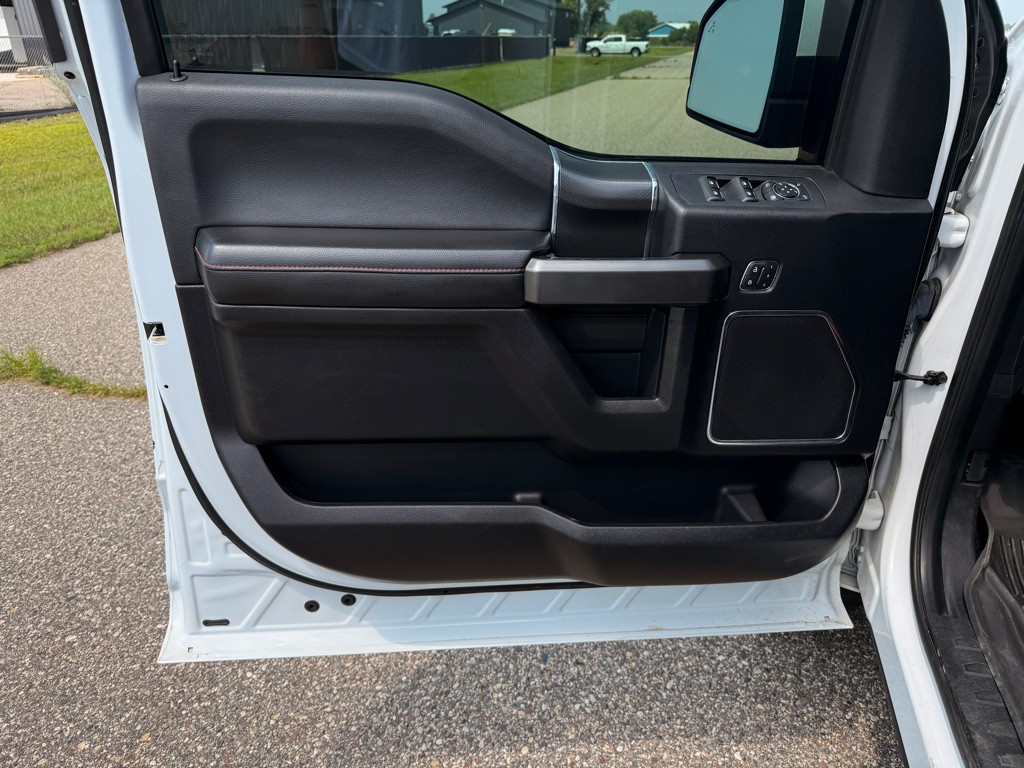 2016 Ford F-150 Image 12