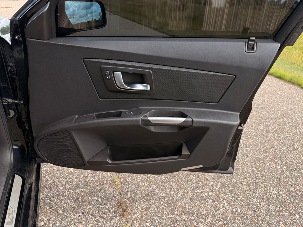 2005 Cadillac CTS Image 17