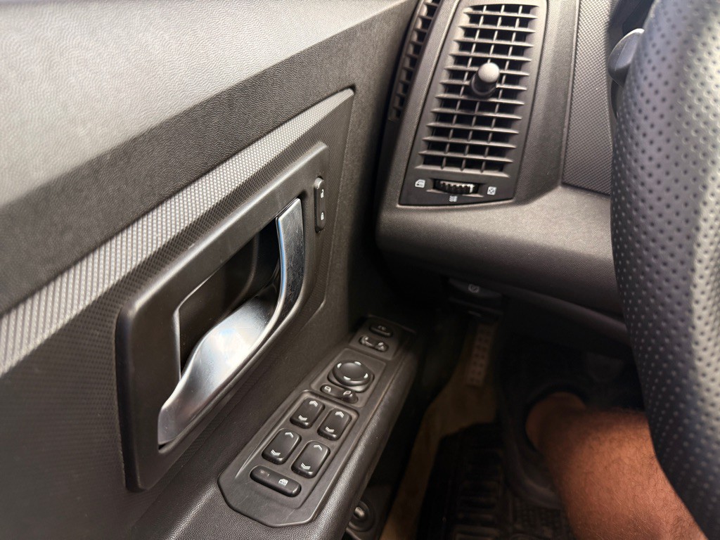 2005 Cadillac CTS Image 23