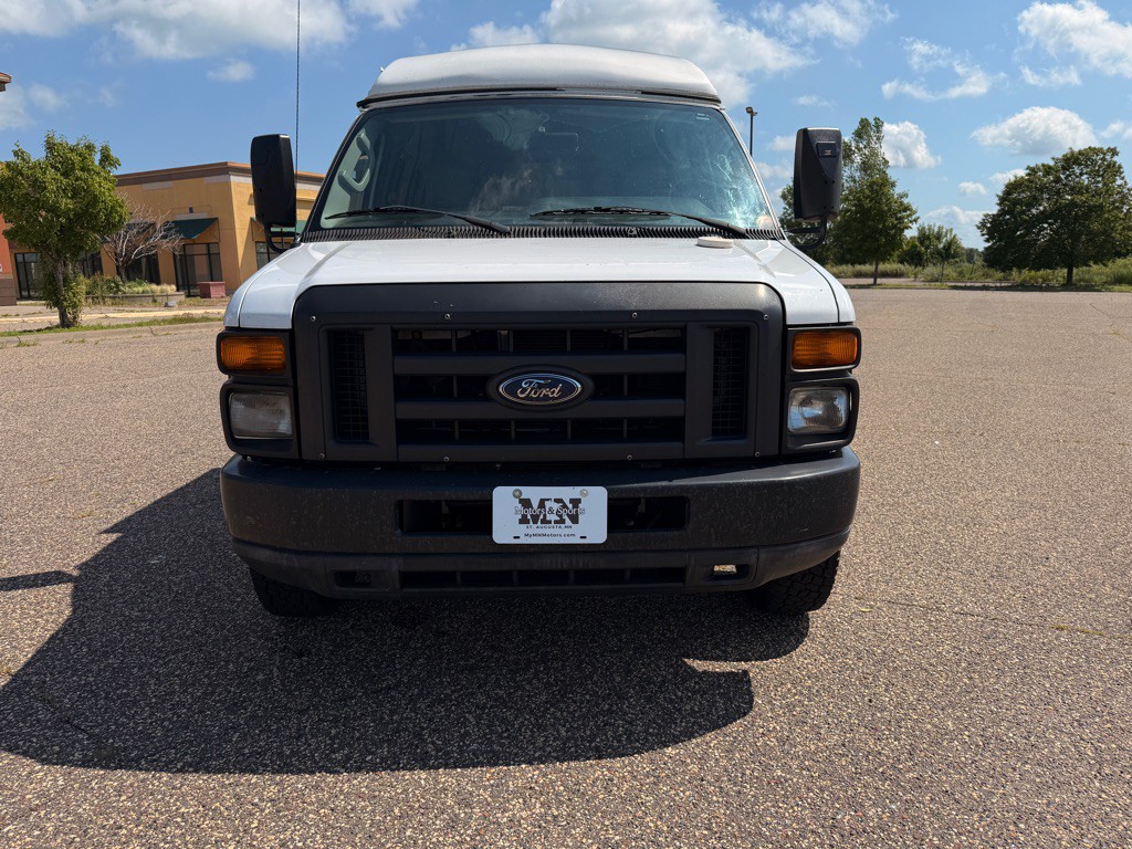 2010 Ford Econoline Image 3