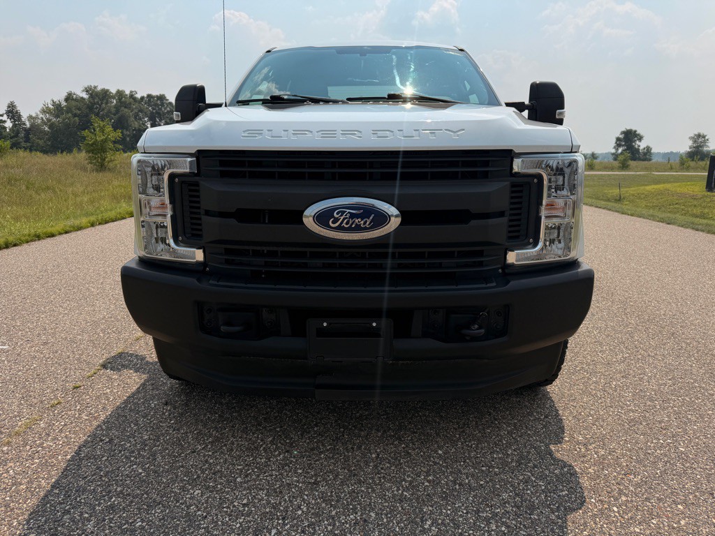2018 Ford F-350 Image 2