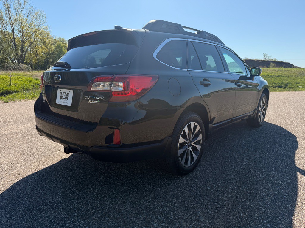 2017 Subaru Outback Image 5