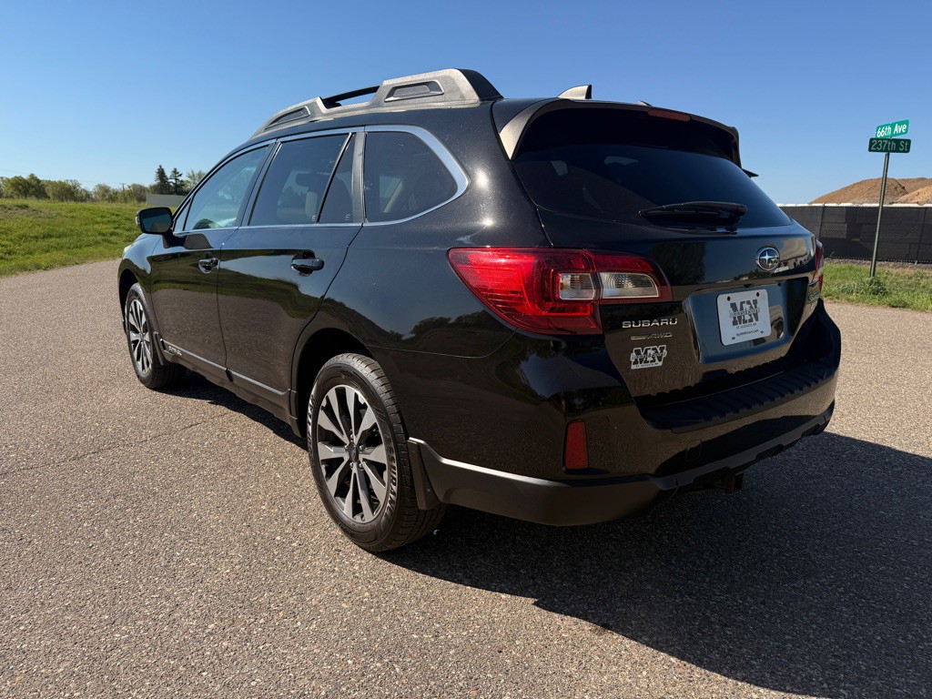 2017 Subaru Outback Image 7