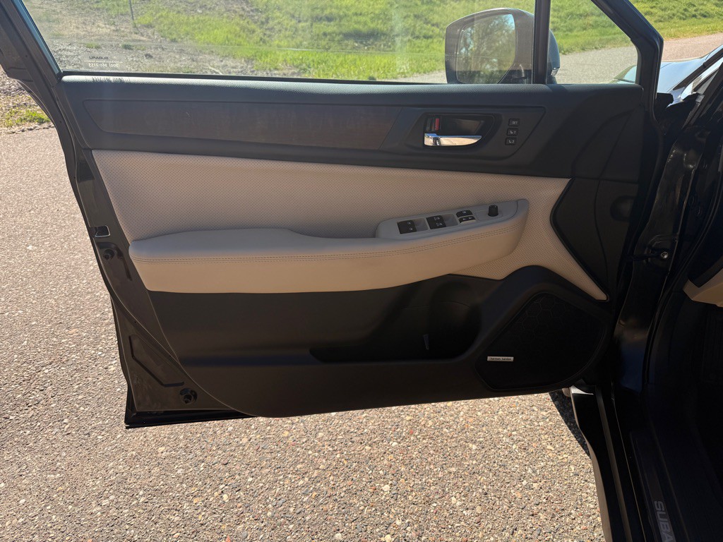 2017 Subaru Outback Image 12
