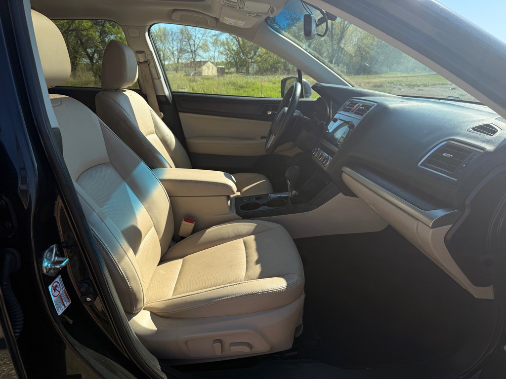 2017 Subaru Outback Image 18
