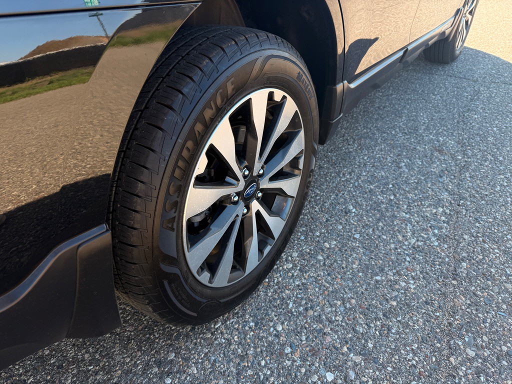 2017 Subaru Outback Image 32