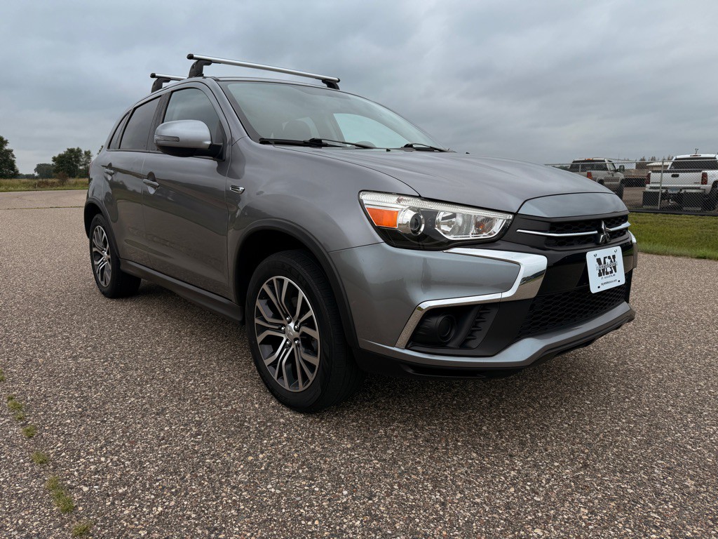 2019 Mitsubishi Outlander Image 3