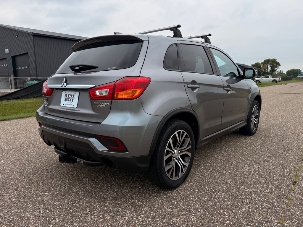 2019 Mitsubishi Outlander Image 5