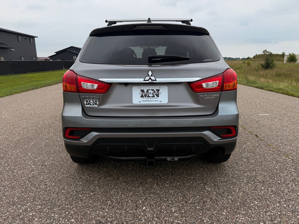 2019 Mitsubishi Outlander Image 6