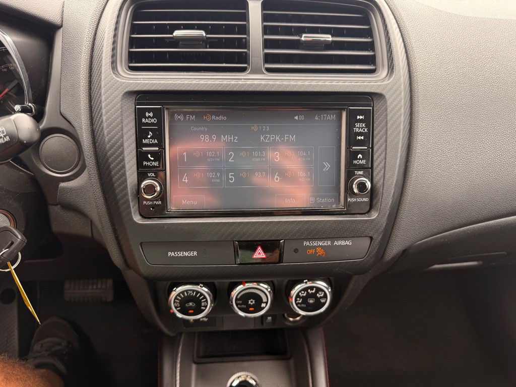 2019 Mitsubishi Outlander Image 20
