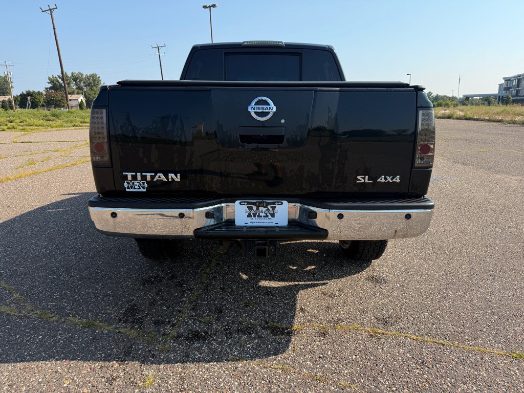 2011 Nissan Titan Image 6