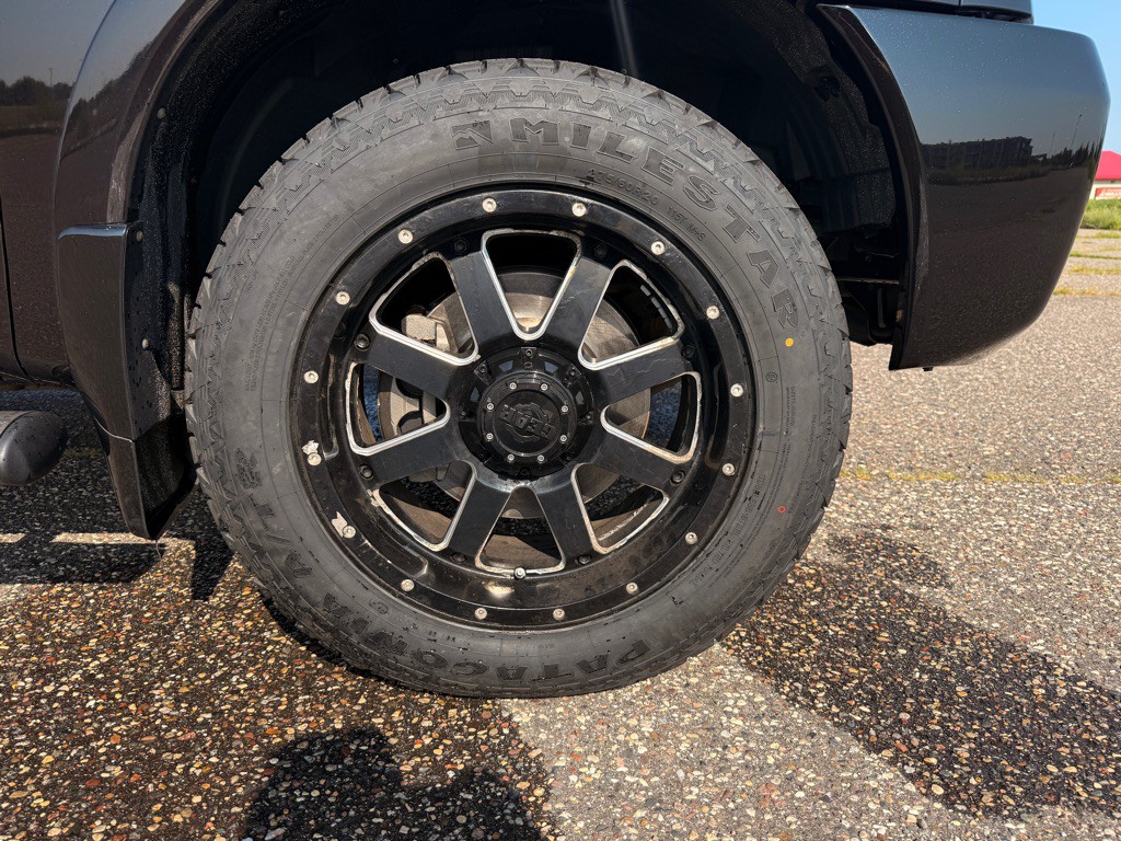 2011 Nissan Titan Image 28
