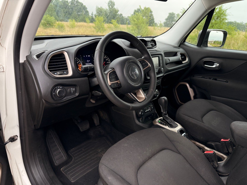 2017 Jeep Renegade Image 9