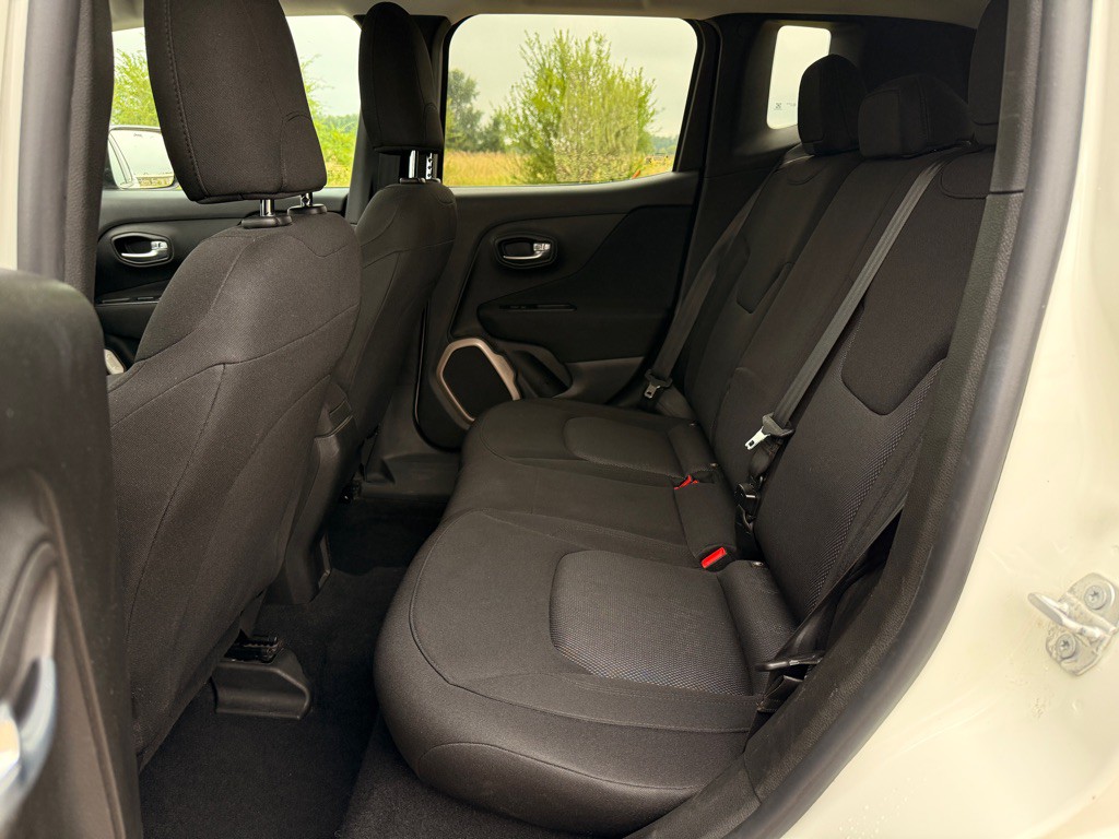 2017 Jeep Renegade Image 12