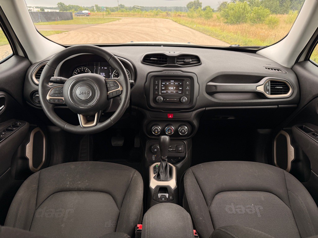 2017 Jeep Renegade Image 19