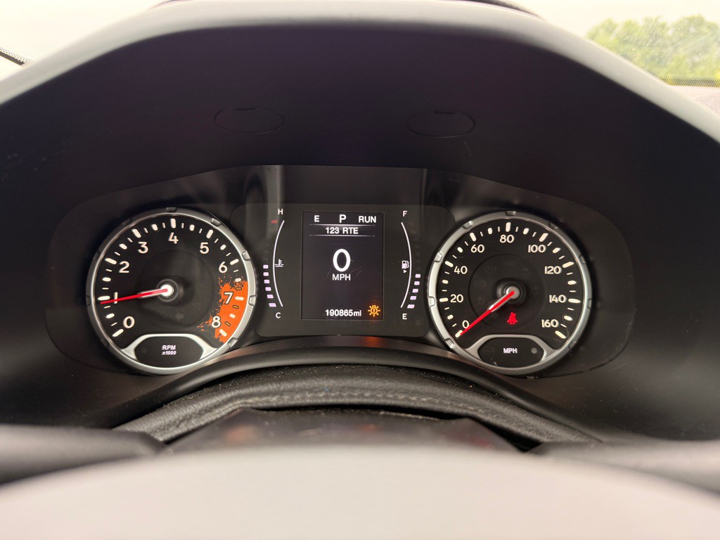 2017 Jeep Renegade Image 24