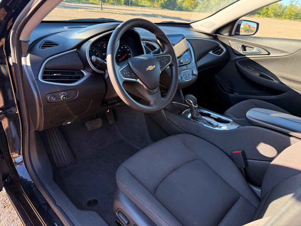 2023 Chevrolet Malibu Image 9