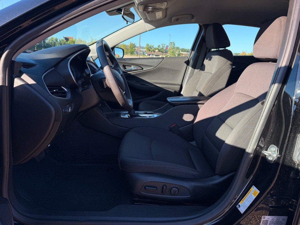2023 Chevrolet Malibu Image 10
