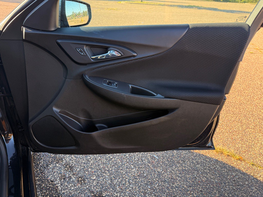 2023 Chevrolet Malibu Image 17