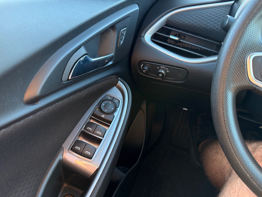 2023 Chevrolet Malibu Image 24