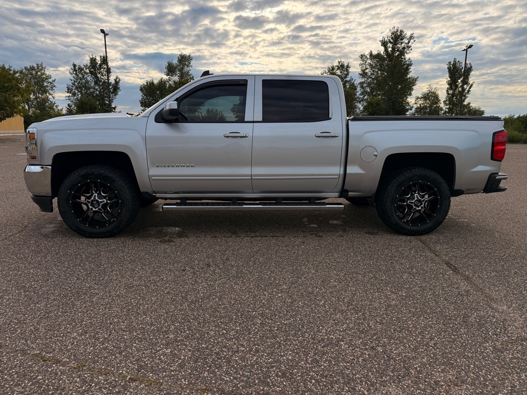 2017 Chevrolet Silverado 1500 Image 8