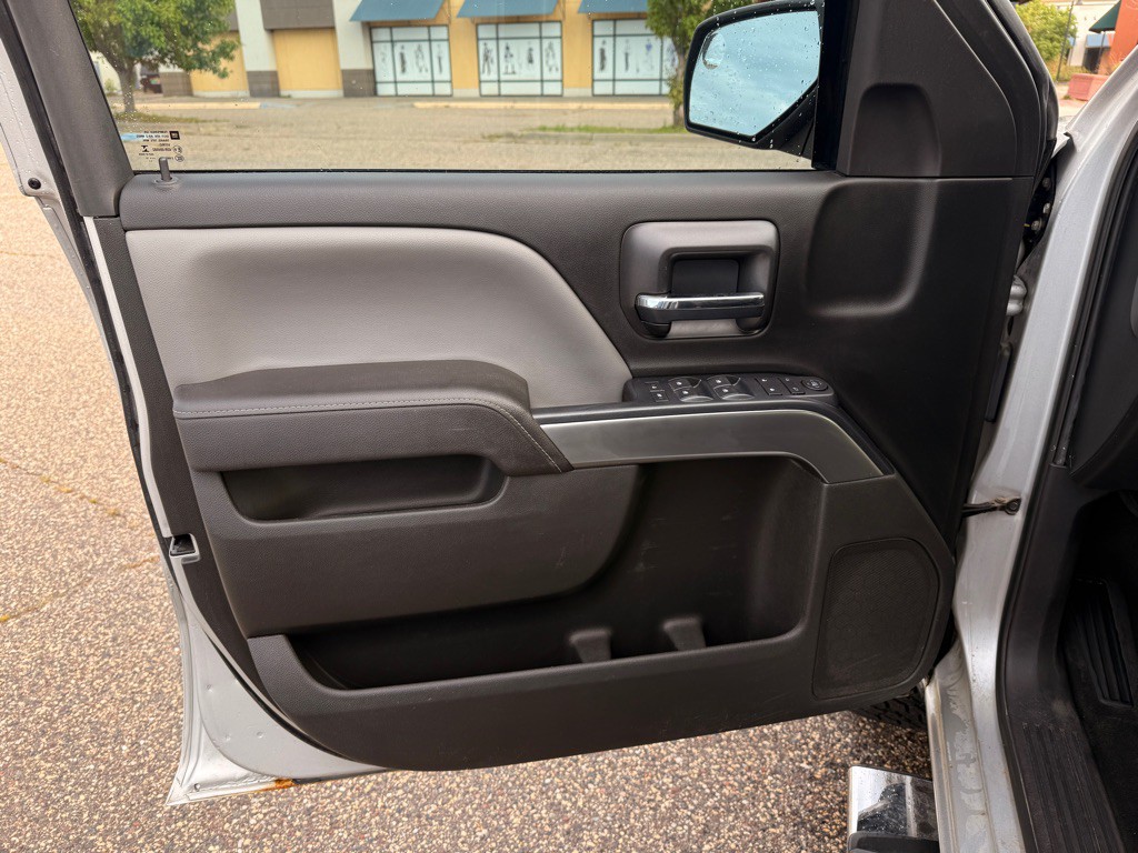 2017 Chevrolet Silverado 1500 Image 11