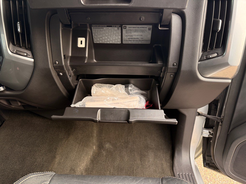 2017 Chevrolet Silverado 1500 Image 18