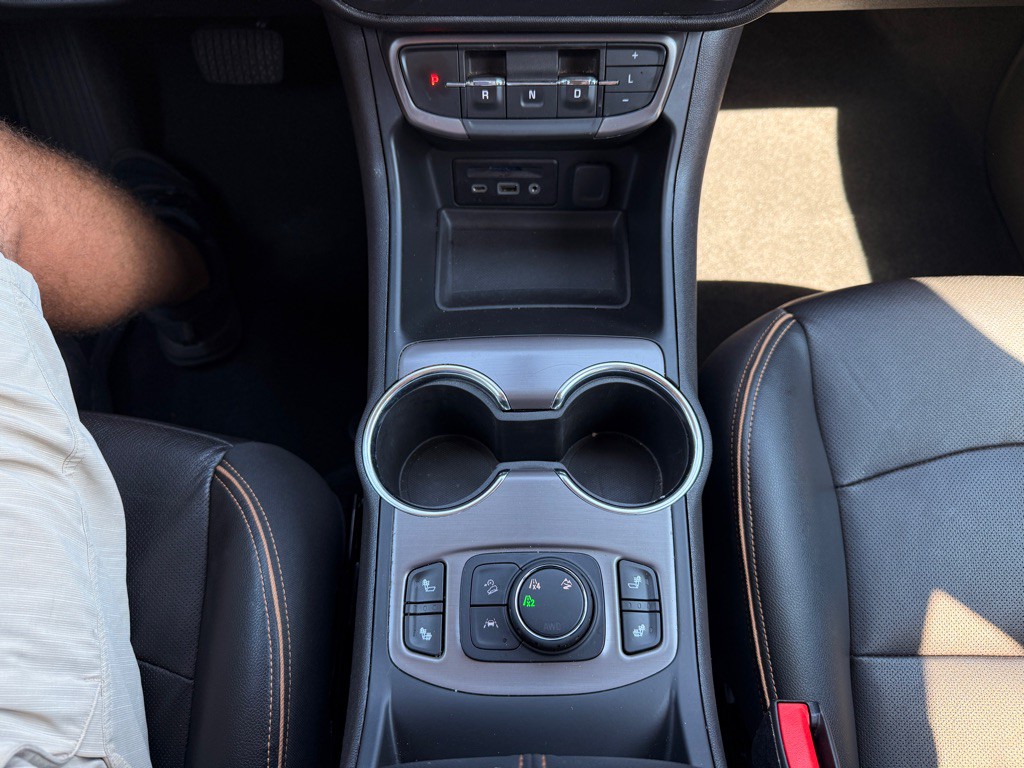 2023 GMC Terrain Image 21