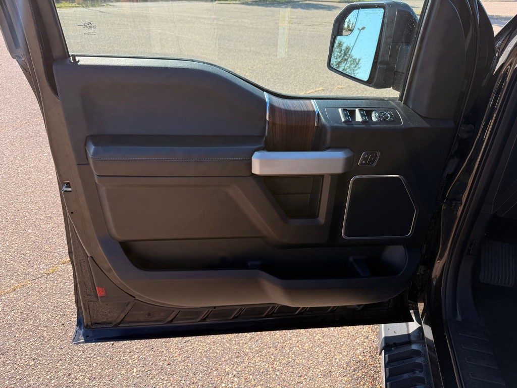 2015 Ford F-150 Image 14