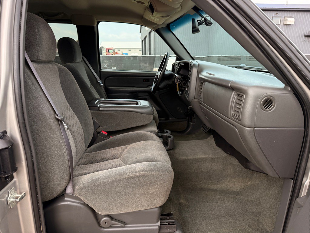 2004 Chevrolet Silverado 1500 Image 15