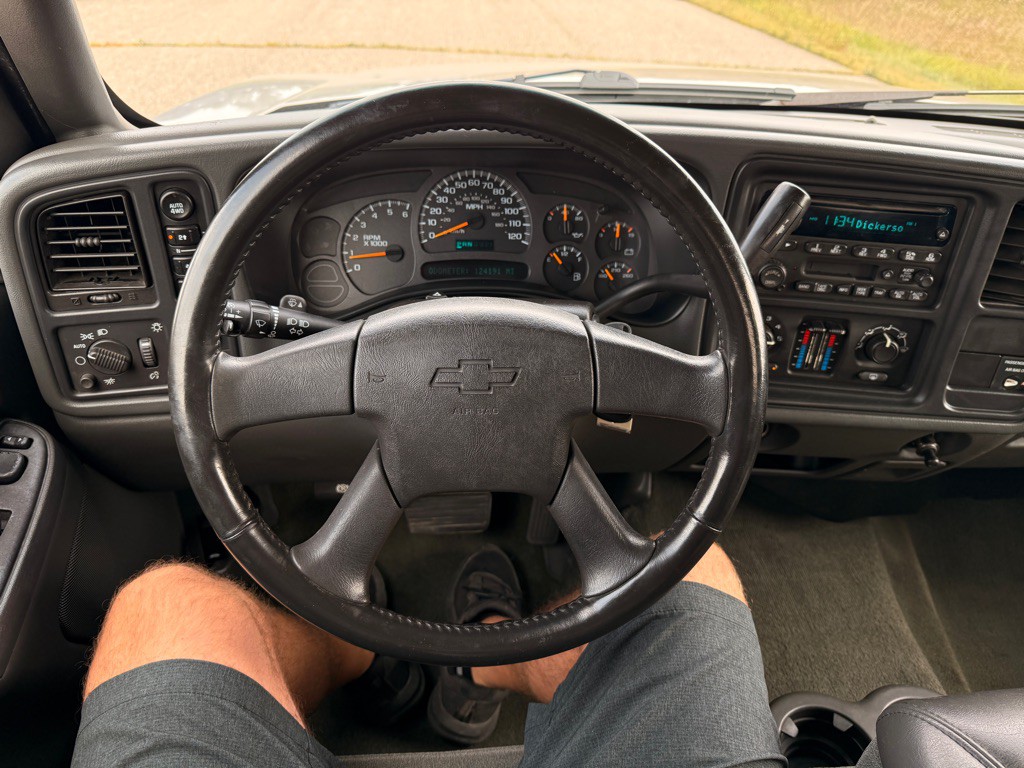 2004 Chevrolet Silverado 1500 Image 21