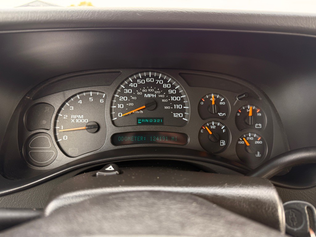 2004 Chevrolet Silverado 1500 Image 22