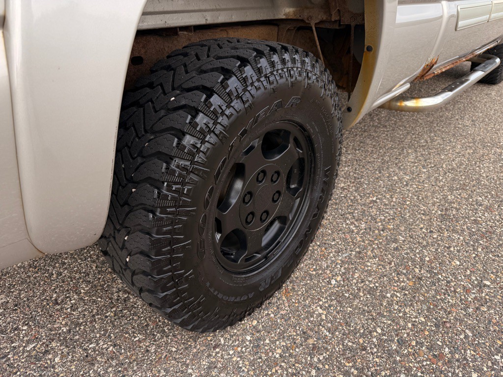 2004 Chevrolet Silverado 1500 Image 27