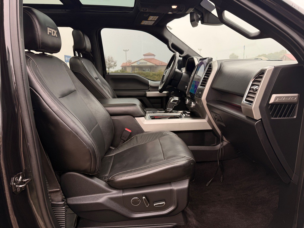2015 Ford F-150 Image 18