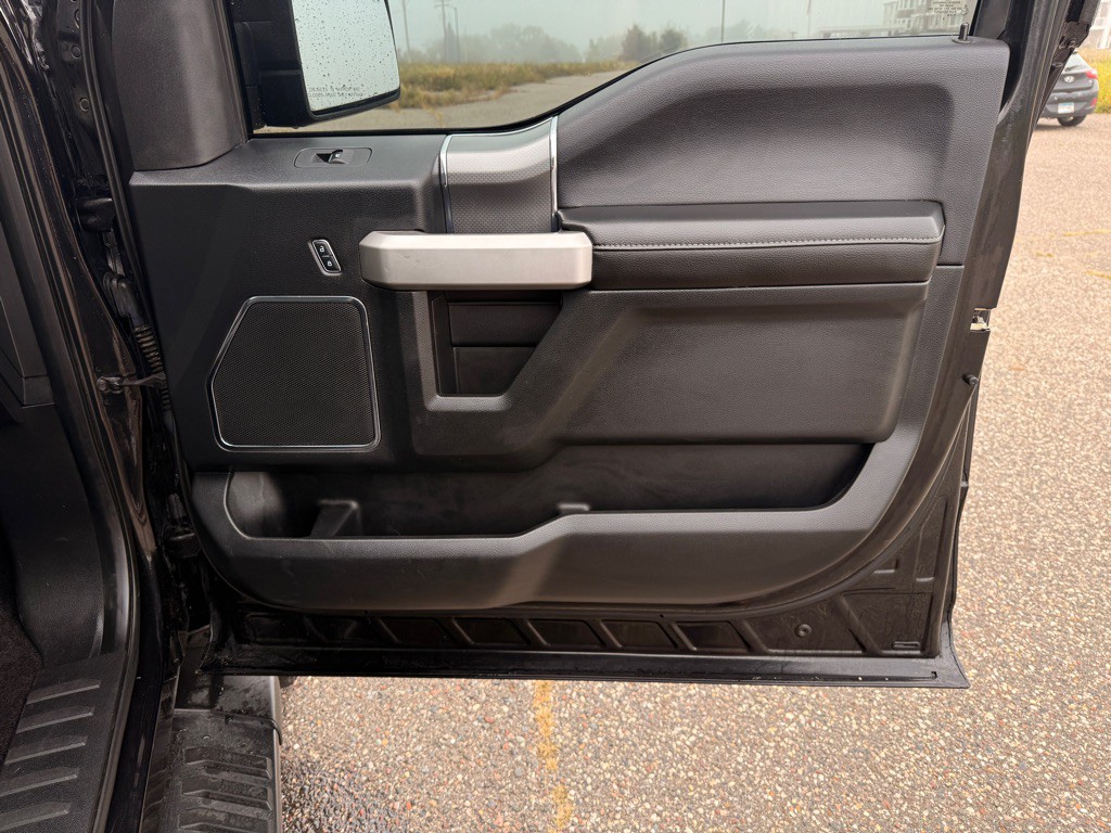 2015 Ford F-150 Image 21