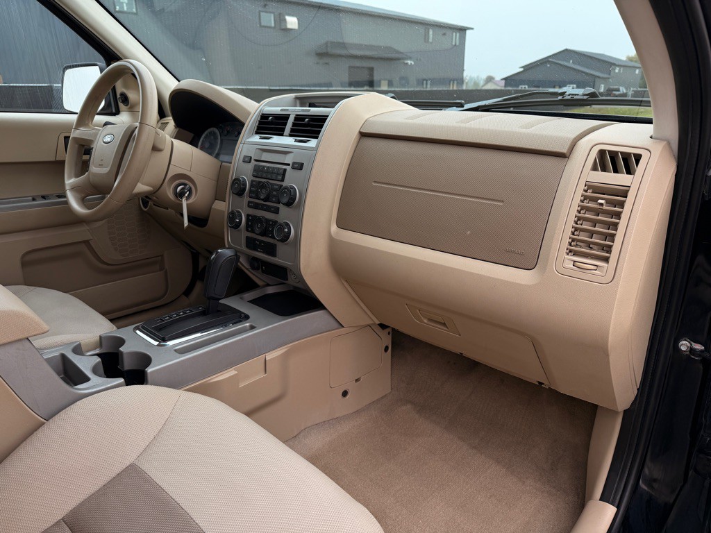 2008 Ford Escape Image 16