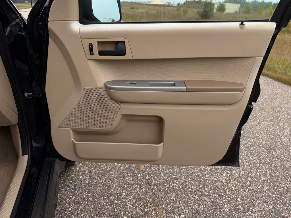 2008 Ford Escape Image 18