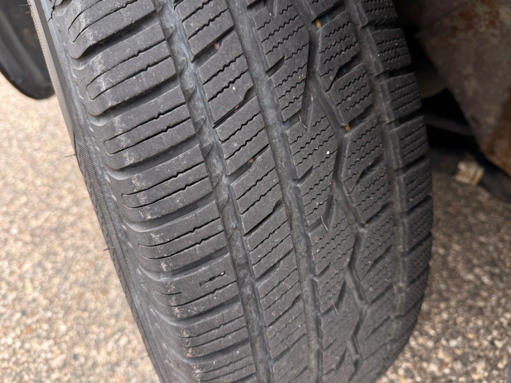 2008 Ford Escape Image 24