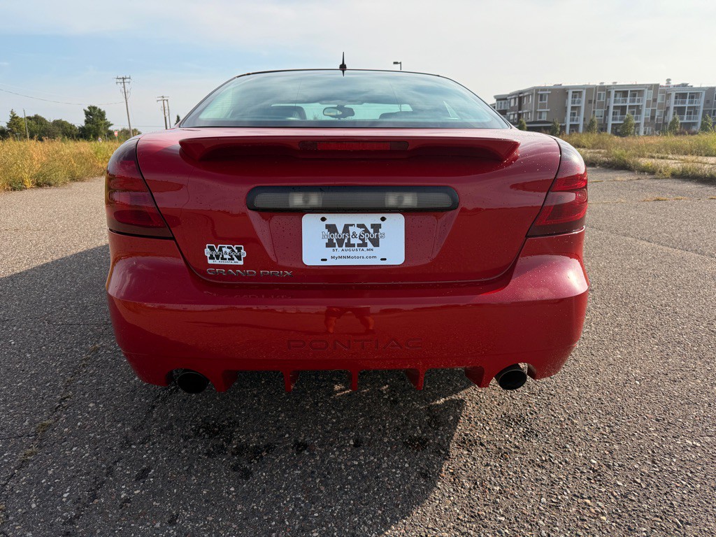 2008 Pontiac Grand Prix Image 6