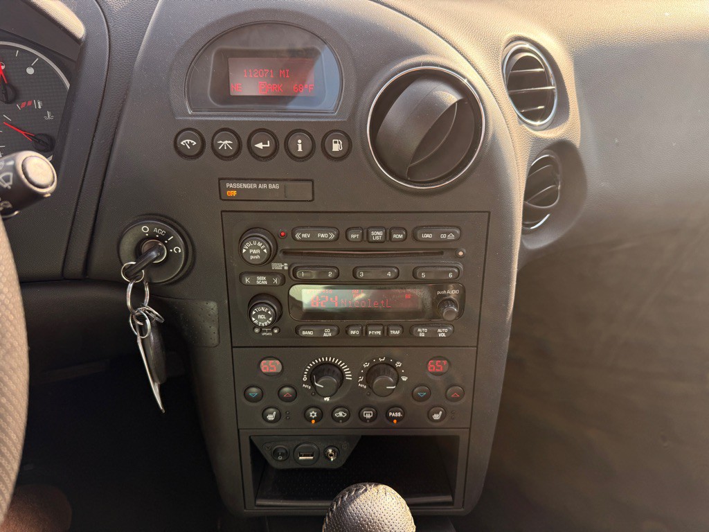 2008 Pontiac Grand Prix Image 22