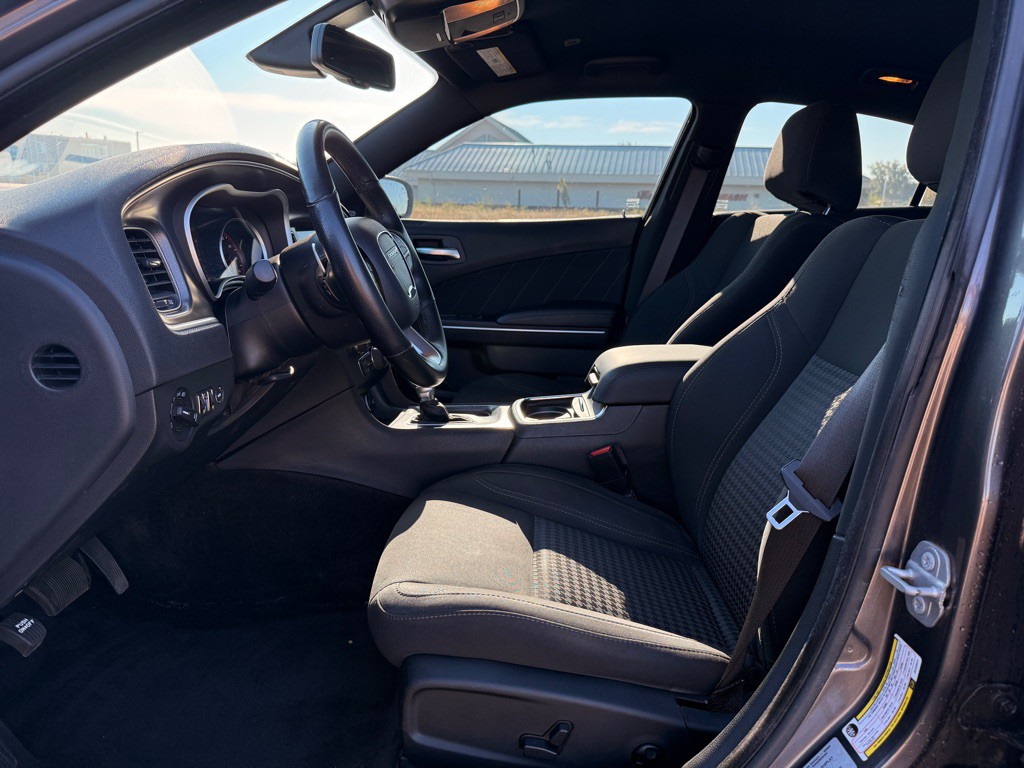 2018 Dodge Charger Image 10