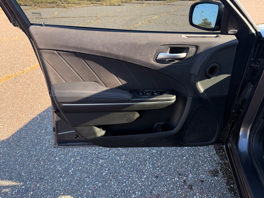 2018 Dodge Charger Image 11