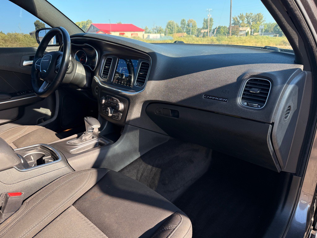 2018 Dodge Charger Image 16