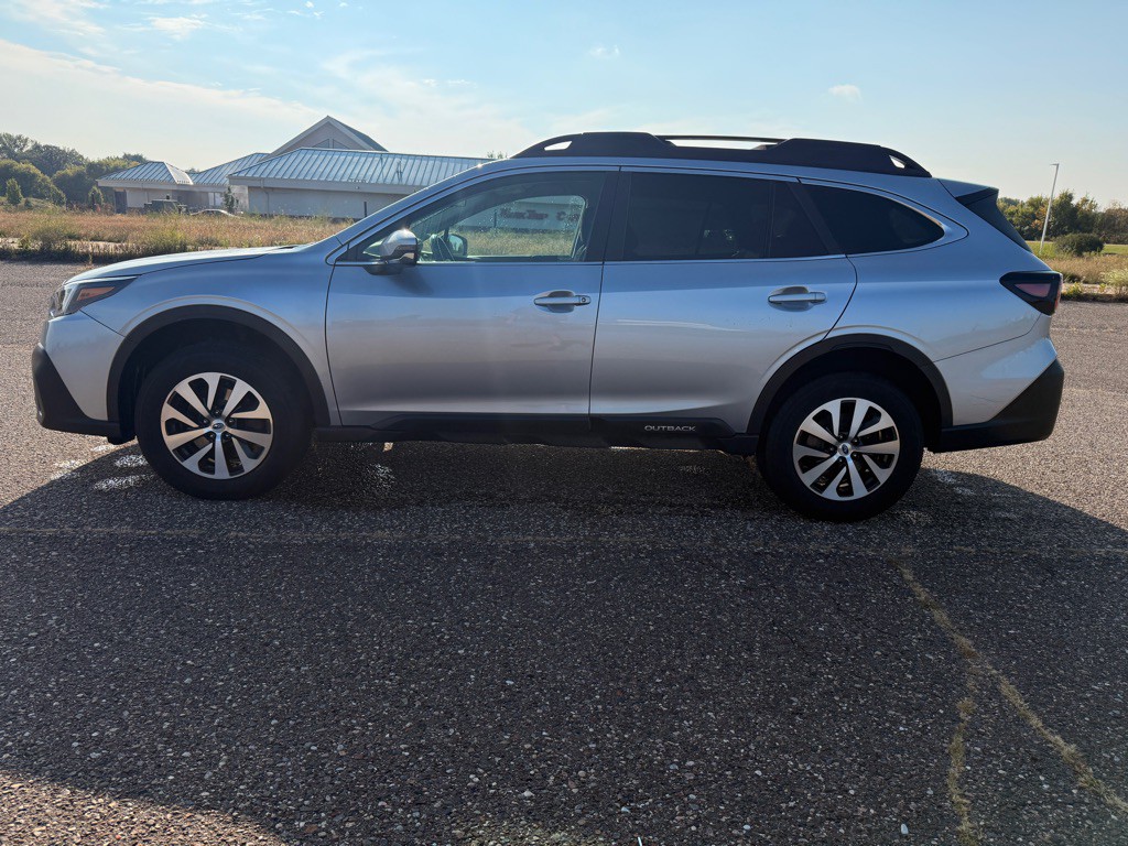 2022 Subaru Outback Image 8