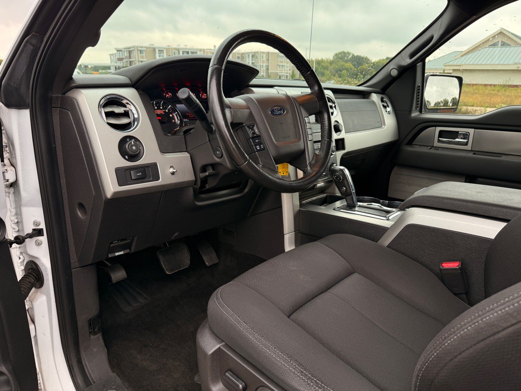 2014 Ford F-150 Image 9