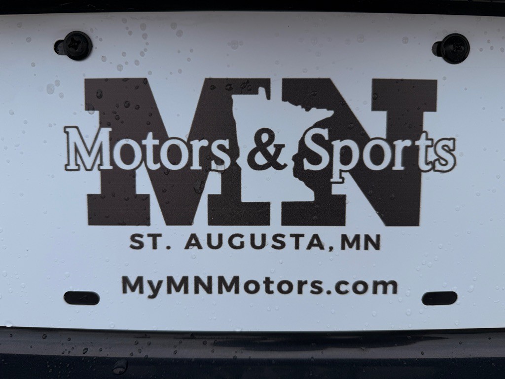 2017 Chrysler 300 Image 29